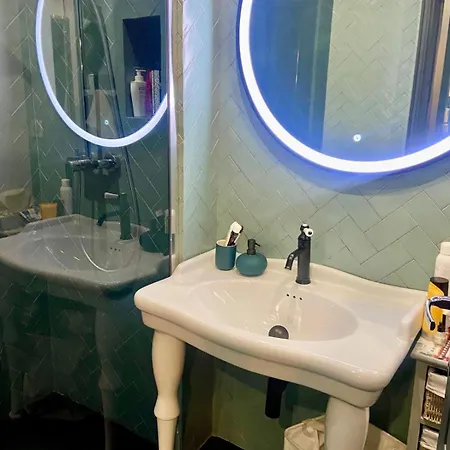 Apartment Close To The - 3 Min Walk